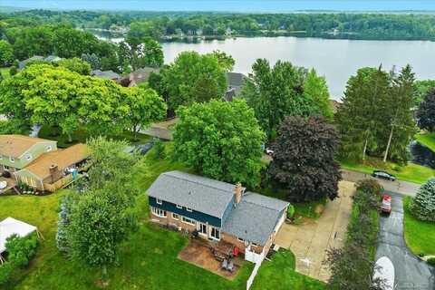 1163 Long Lake, Brighton, MI 48114