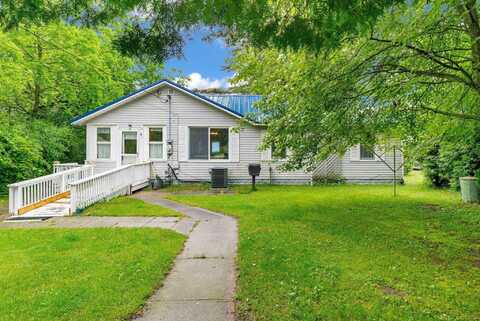 1159 S Lakeshore, Carsonville, MI 48419