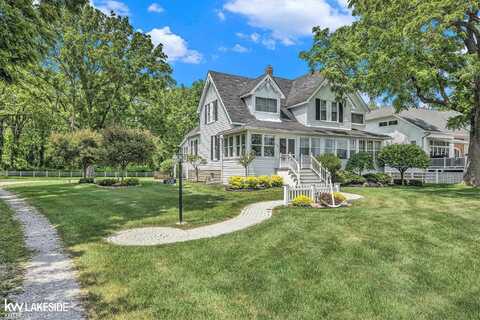1520 S Channel, Harsens Island, MI 48028