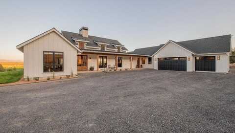 9909 NW Coyner Avenue, Redmond, OR 97756