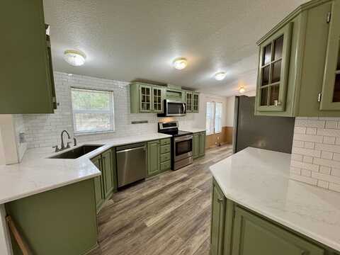 52817 Rainbow Drive, La Pine, OR 97739