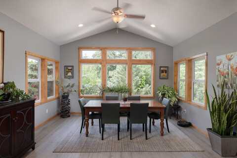 717 NE Olney Court, Bend, OR 97701