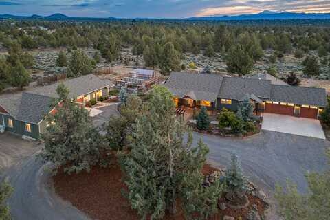 60995 Ward Road, Bend, OR 97702