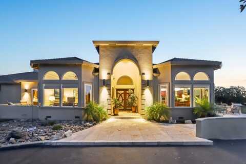 2600 Geneil CT, Hollister, CA 95023