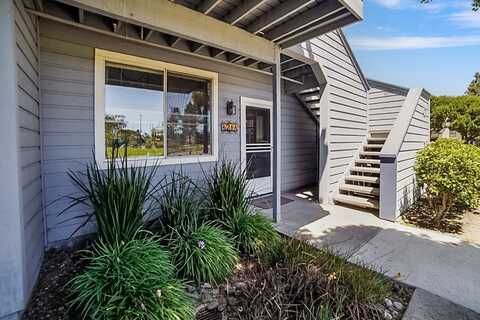 421 Cork Harbour CIR A, Redwood Shores, CA 94065