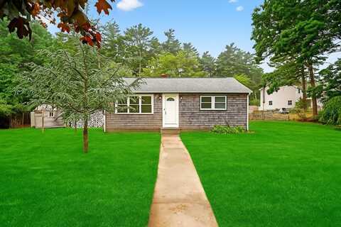 190 Hathaway St, Wareham, MA 02571