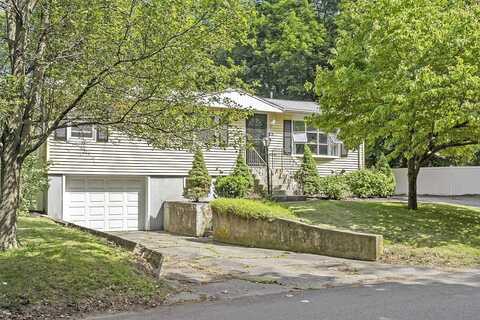 6 Mackin St, Hudson, MA 01749