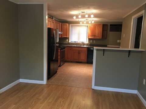 7 Heidi Lane, Billerica, MA 01821