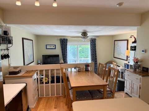 121 Tall Oaks Dr, Weymouth, MA 02190
