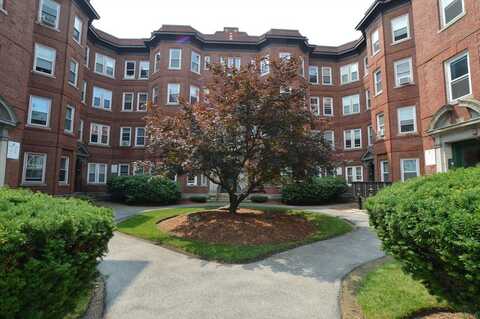 15 Lynde St, Salem, MA 01970