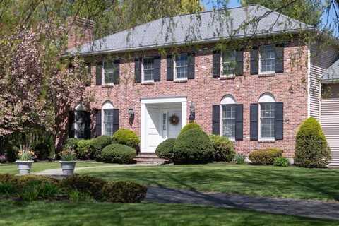 4 Elliston Road, Weston, MA 02493