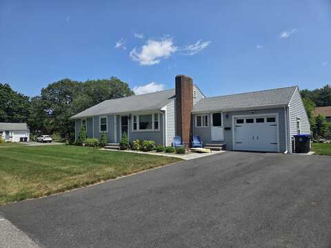 5 Mareldor Street, Hudson, MA 01749