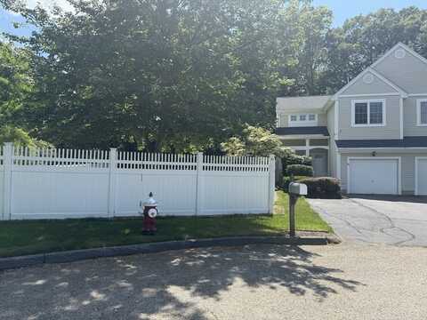 28 Ptarmigan Drive, Shrewsbury, MA 01545