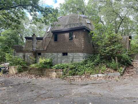 58 Concord Road, Marlborough, MA 01752