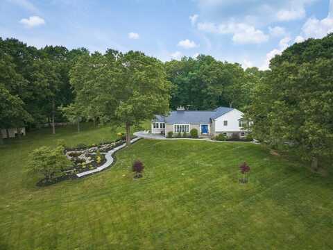 1 Corbin Rd, Dudley, MA 01571