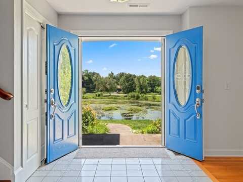 1 Corbin Rd, Dudley, MA 01571