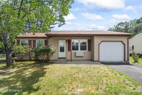 41 Falmouth Avenue, Whiting, NJ 08759