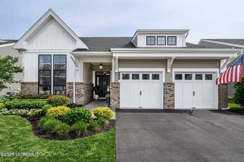 15 Woodspring Road, Farmingdale, NJ 07727