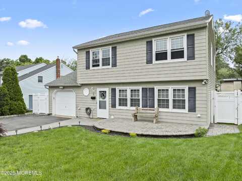 6 Convent Court, Hazlet, NJ 07730