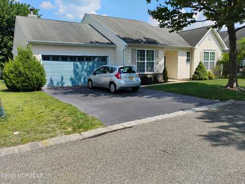 1 Tara Court, Whiting, NJ 08759