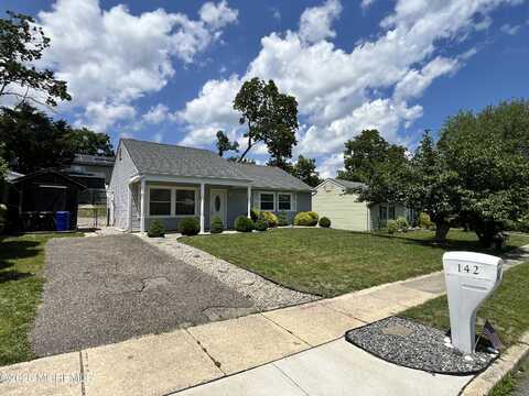142 Village Drive, Barnegat, NJ 08005