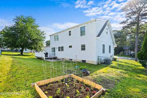 780 Vaughn Avenue, Toms River, NJ 08753