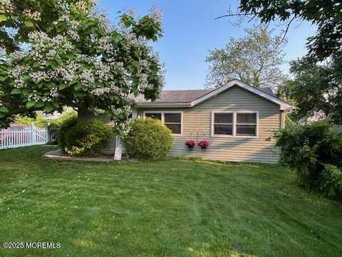 196 Brennan Concourse, Bayville, NJ 08721