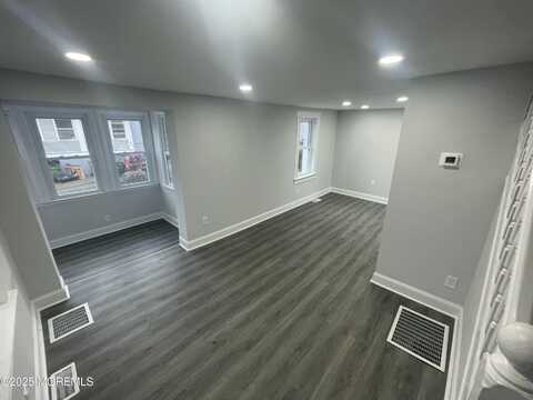 405 Myrtle Avenue, Neptune, NJ 07753