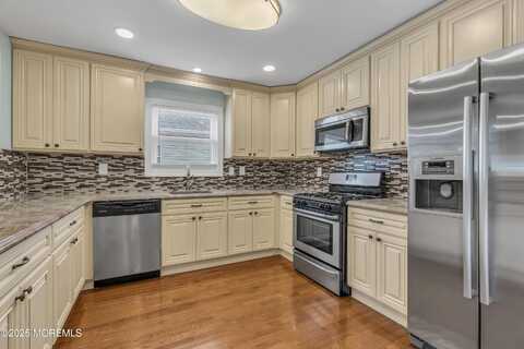 144 Orlando Boulevard, Toms River, NJ 08757