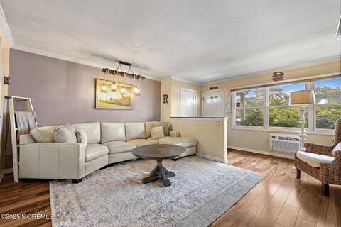 100 Seaview Avenue, Monmouth Beach, NJ 07750
