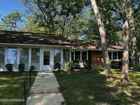 131b Farrington Court, Lakewood, NJ 08701