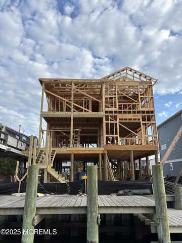 370 Kingfisher Road, Tuckerton, NJ 08087