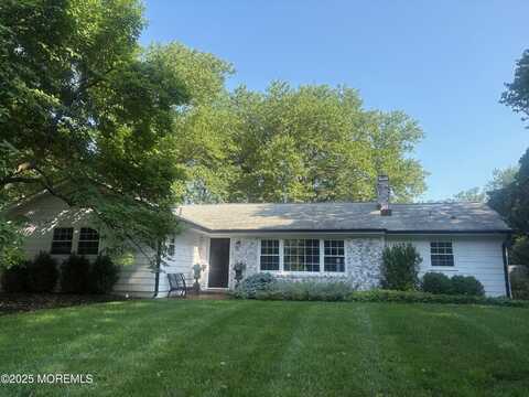 41 Pelican Road, Middletown, NJ 07748