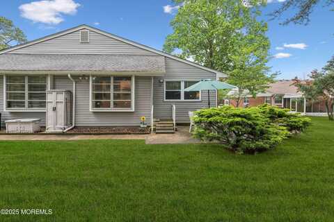 2 Monticello Drive, Whiting, NJ 08759