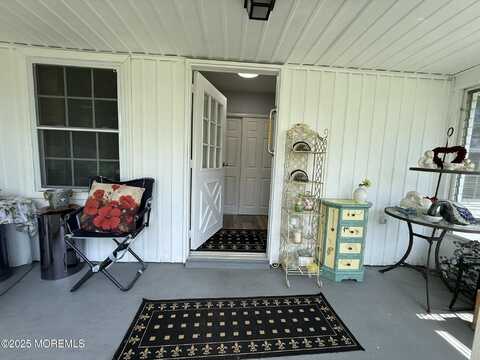 976 Aberdeen Drive, Lakewood, NJ 08701