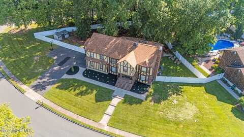 3 Emerald Drive, Morganville, NJ 07751