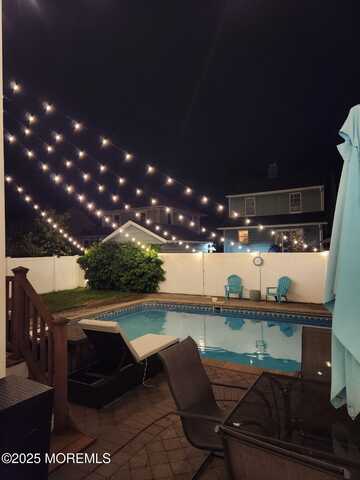 8 Bassett Place, Red Bank, NJ 07701