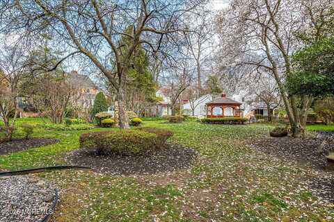 27 Bailey Place, Sayreville, NJ 08872