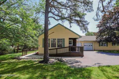 9 Deerfield Drive, Whiting, NJ 08759