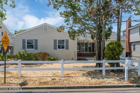 205 S Shore Drive, Toms River, NJ 08753
