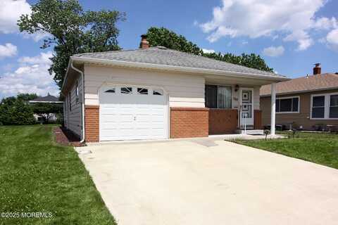 288 Barbados Drive N, Toms River, NJ 08757