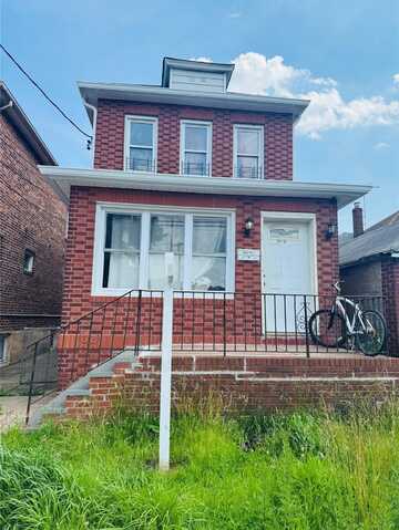 23712 92nd Road, Bellerose, NY 11426