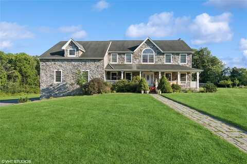 10 Wyllys Court, Rock Tavern, NY 12575