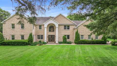 13 Locust Lane, Upper Brookville, NY 11545