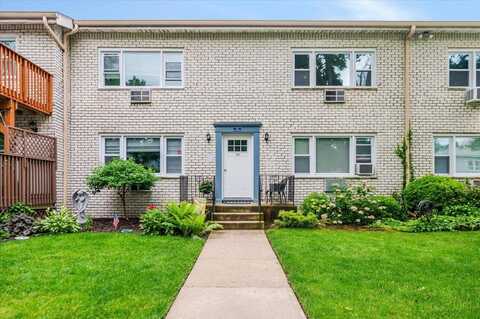 112 Cardinal Lane, Islip, NY 11751