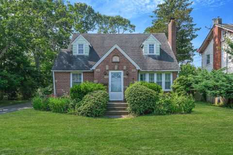 126 Carman Street, Patchogue, NY 11772