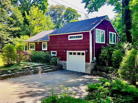 14 Suydam Drive, Melville, NY 11747