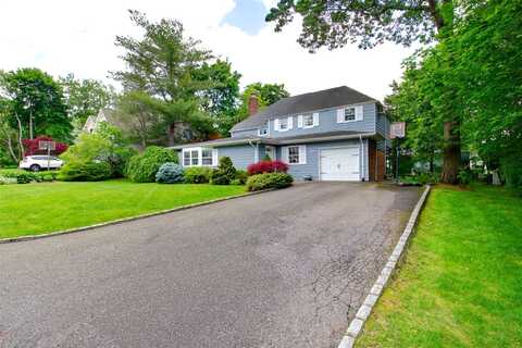 20 Primrose Lane, Hollis, NY 11577