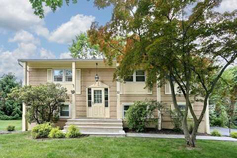 11 Claremont Lane, Suffern, NY 10901