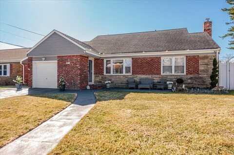 1075 Frances Drive, Valley Stream, NY 11580